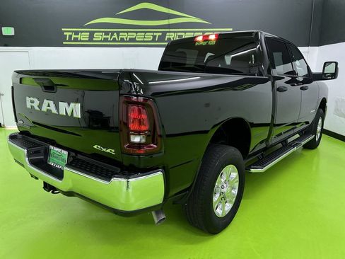 Used 2025 RAM 2500 Big Horn AWD/4WD image 10