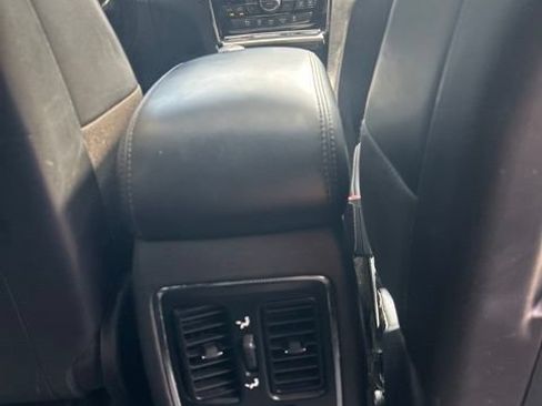 Used 2021 Jeep Grand Cherokee Limited AWD/4WD image 28