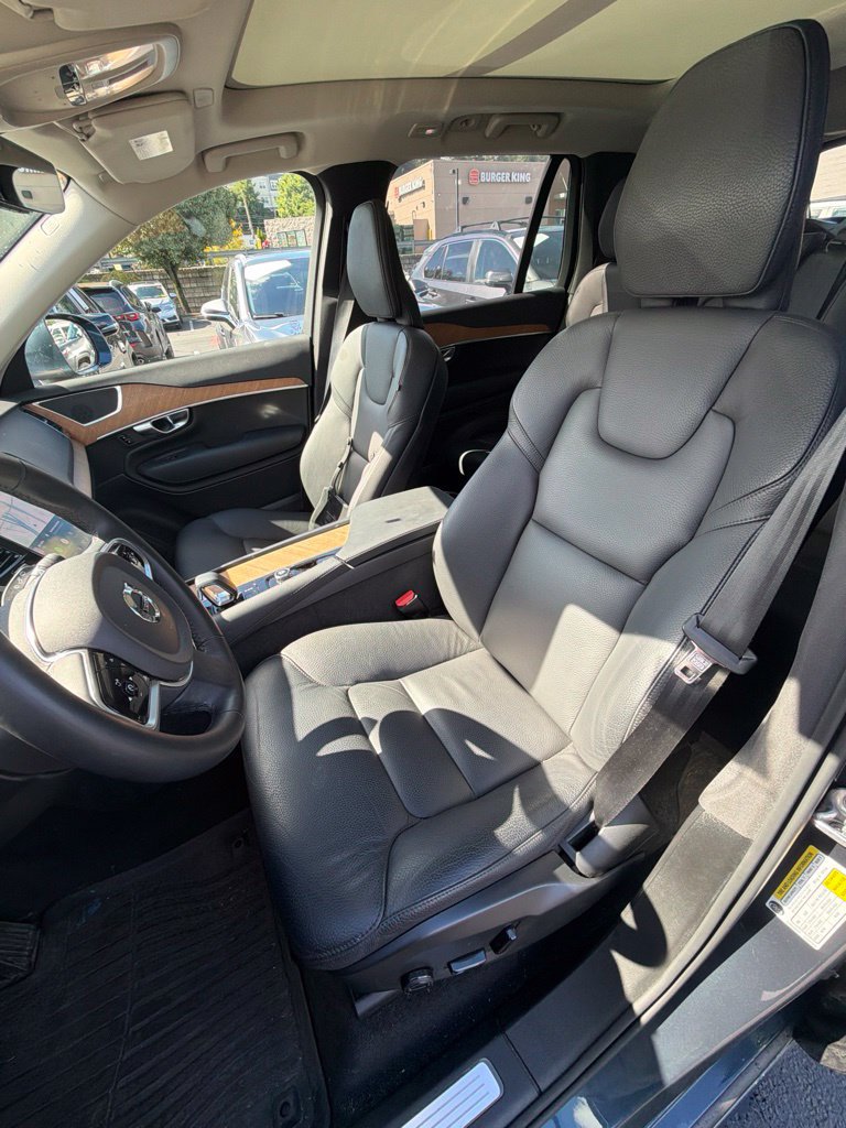 Certified 2025 Volvo XC90 T8 Plus w/ Protection Package Premier AWD/4WD image 13