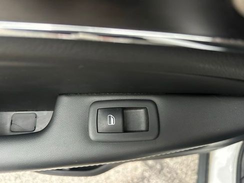 Used 2014 Jeep Grand Cherokee Limited image 32