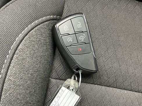 Used 2024 GMC Sierra 1500 SLE w/ X31 Off-Road Package image 27