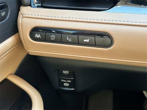 Certified 2025 INFINITI QX80 Sensory image 31