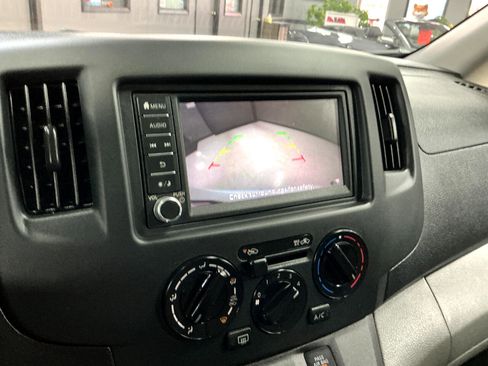 Used 2021 Nissan NV200 SV w/ Back Door Glass Package image 17