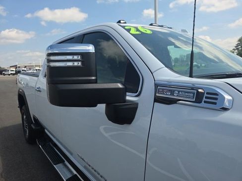 Used 2026 GMC Sierra 2500 SLT w/ SLT Premium Package AWD/4WD image 5