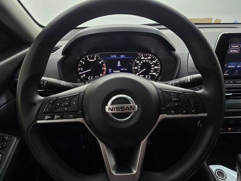 Used 2020 Nissan Altima 2.5 S FWD image 24