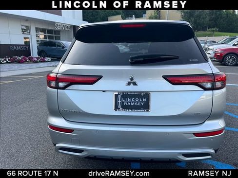 Used 2022 Mitsubishi Outlander SE AWD/4WD image 4