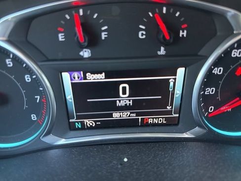 Used 2019 Chevrolet Traverse LT w/ LT Premium Package AWD/4WD image 10