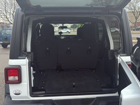 Used 2023 Jeep Wrangler Unlimited Sport image 29