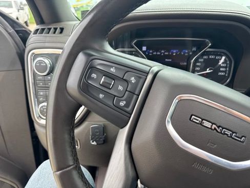 Used 2023 GMC Sierra 2500 Denali w/ Denali Black Diamond Edition AWD/4WD image 38