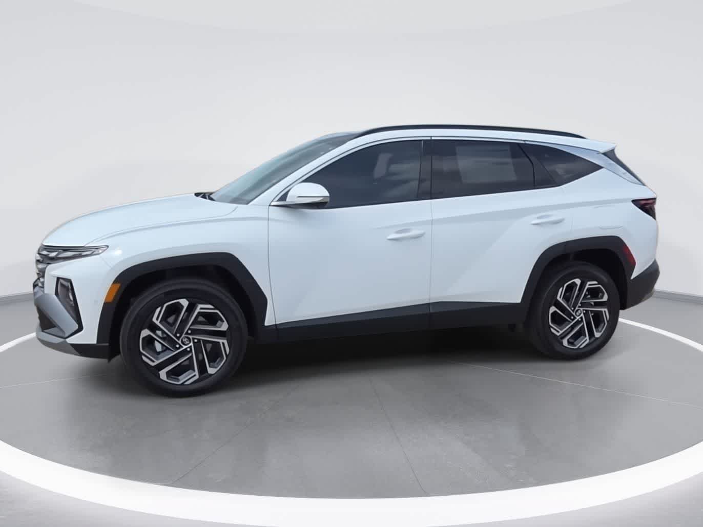 New 2026 Hyundai Tucson Limited AWD/4WD image 3