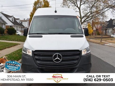 Used 2025 Mercedes-Benz Sprinter 2500 image 3