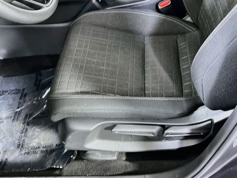 Used 2023 Honda HR-V LX image 18