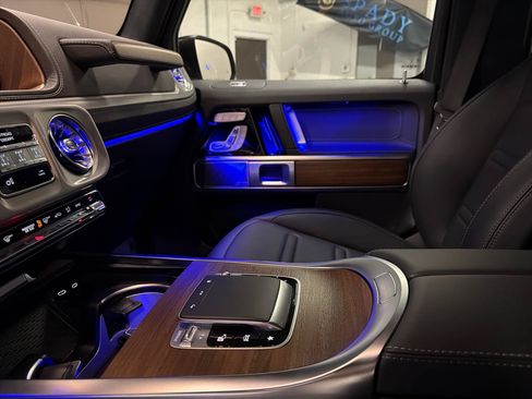 Used 2025 Mercedes-Benz G 550 image 18