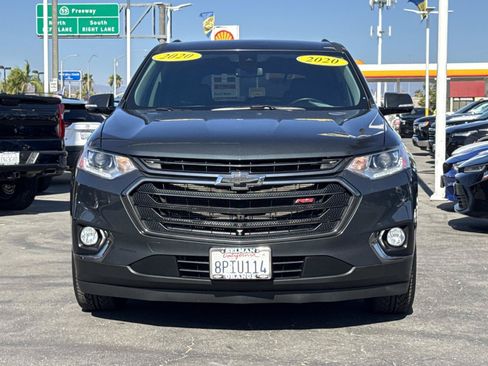 Used 2020 Chevrolet Traverse RS FWD image 2