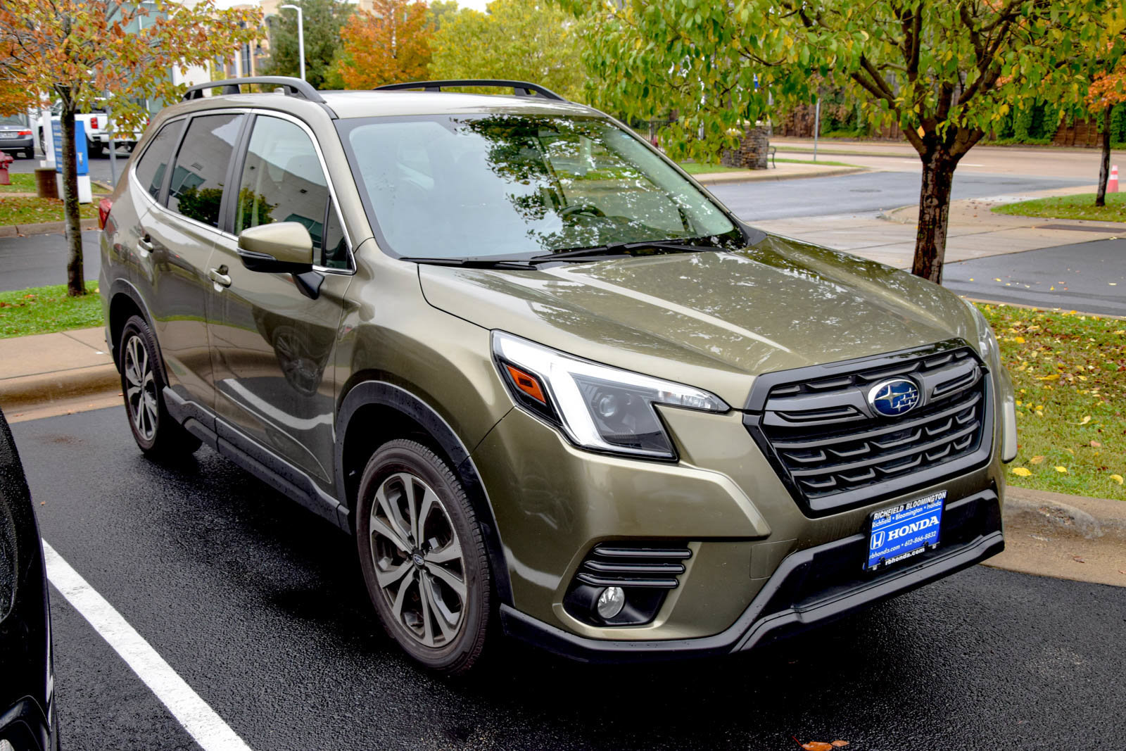 Used 2023 Subaru Forester Limited AWD/4WD image 15