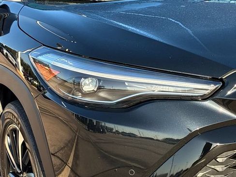 Certified 2025 Toyota Corolla Cross AWD Hybrid w/ Convenience Package image 29