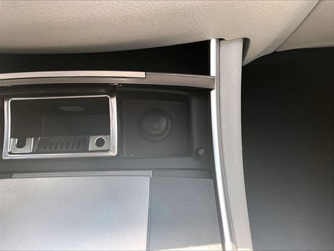 Used 2010 Hyundai Veracruz GLS w/ Premium Pkg 2 AWD/4WD image 20