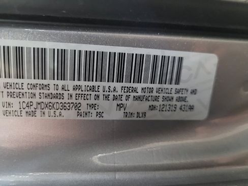 Used 2019 Jeep Cherokee Limited image 33