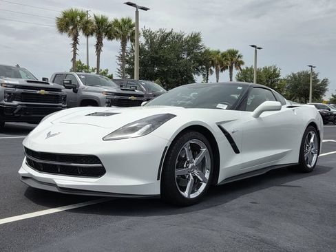 Used 2014 Chevrolet Corvette Stingray Coupe w/ 3LT Preferred Equipment Group RWD image 2