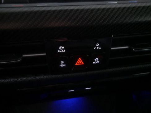 Used 2024 Volkswagen Golf R AWD/4WD image 28