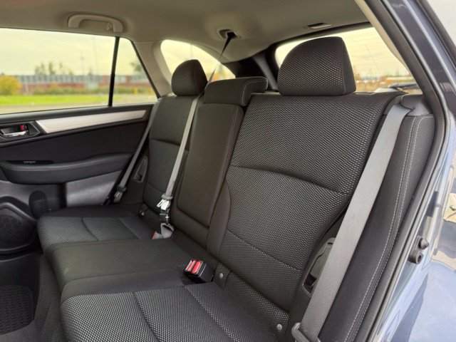 Used 2017 Subaru Outback 2.5i Premium AWD/4WD image 33