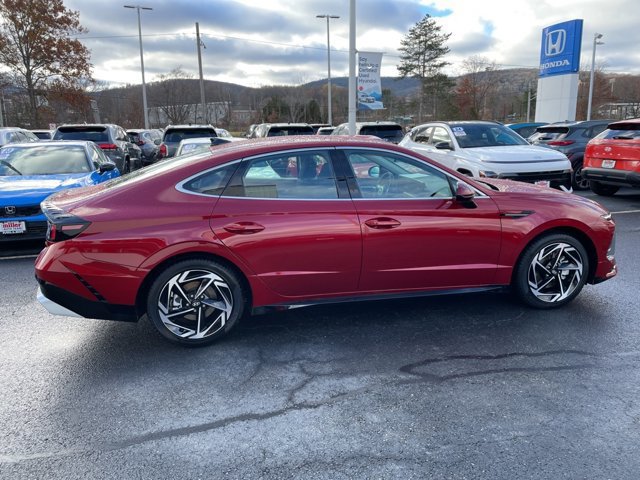 Used 2026 Hyundai Sonata SEL AWD/4WD image 3