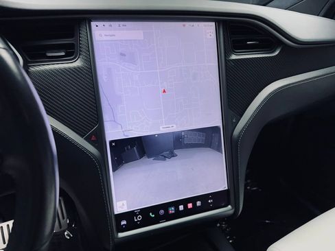 Used 2020 Tesla Model X Performance AWD/4WD image 37