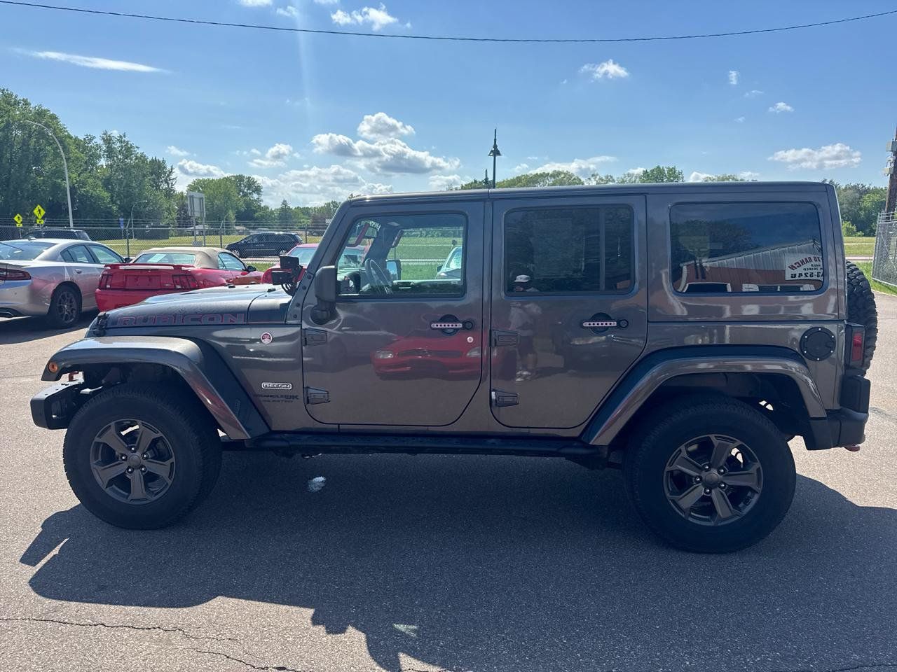 Used 2018 Jeep Wrangler Unlimited Rubicon w/ Dual Top Group AWD/4WD image 8