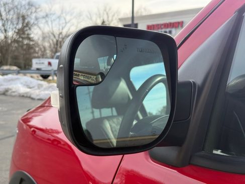 Used 2020 Nissan Titan PRO-4X image 34