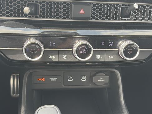 Certified 2025 Honda Civic Sport image 31