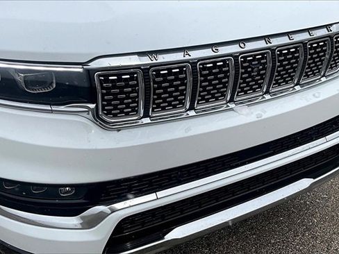 Used 2023 Jeep Grand Wagoneer Series III w/ Rear Seat Video Group 1 image 31