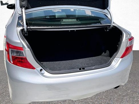 Used 2012 Toyota Camry SE FWD image 24