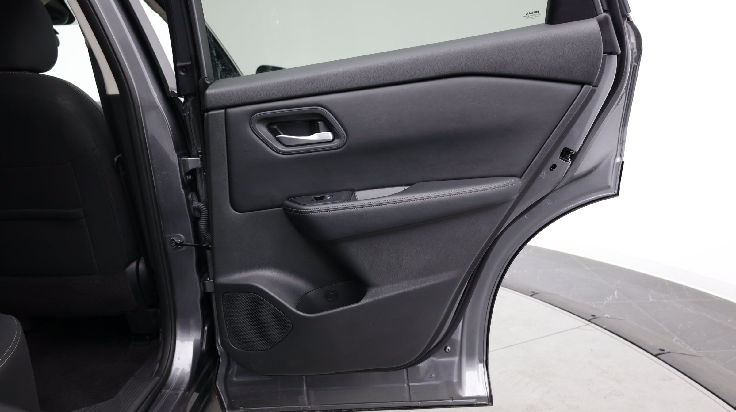 Used 2024 Nissan Rogue SV AWD/4WD image 34