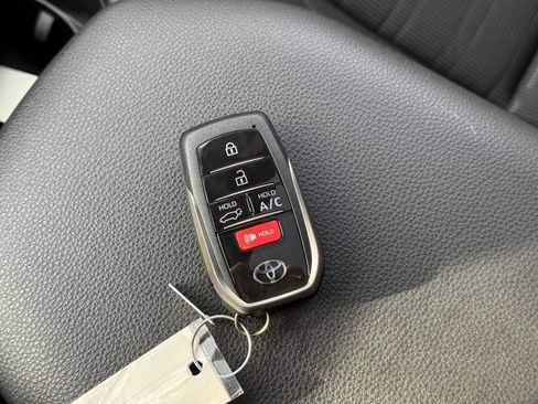 New 2025 Toyota RAV4 SE image 41