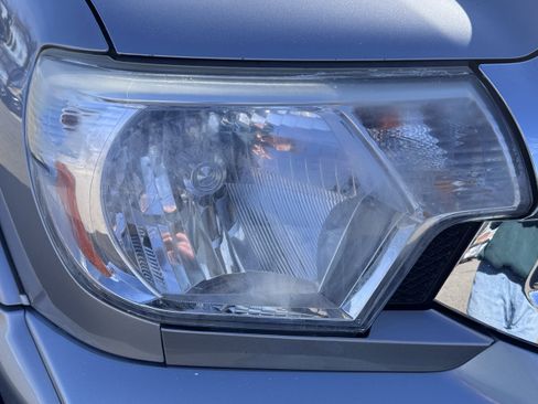 Used 2015 Toyota Tacoma 4x4 Access Cab V6 w/ TRD Off-Road Package image 44