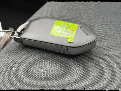 Used 2025 Kia K4 FWD image 22