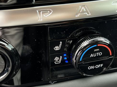 New 2026 Nissan Pathfinder Platinum FWD image 12
