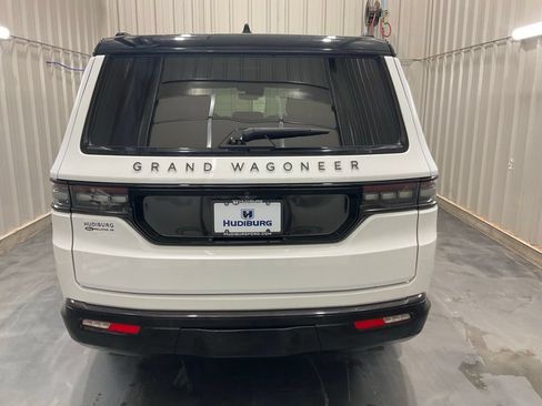 Used 2024 Jeep Grand Wagoneer Series II w/ Quick Order Packagew 28T AWD/4WD image 33