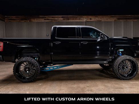 Used 2018 Chevrolet Silverado 1500 LT w/ Texas Edition image 10