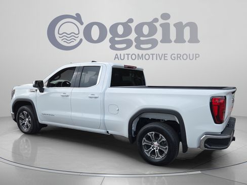 Certified 2026 GMC Sierra 1500 SLE w/ Max Trailering Package RWD image 4