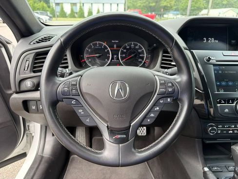 Used 2019 Acura ILX FWD image 16