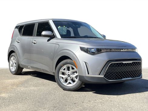 New 2025 Kia Soul S image 2