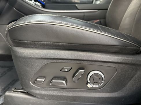 Used 2024 Hyundai Palisade Calligraphy image 21