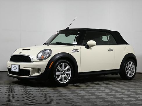 Used 2015 MINI Cooper S image 5