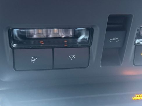 New 2025 MAZDA CX-90 Plug-In Hybrid w/ Premium Plus image 18