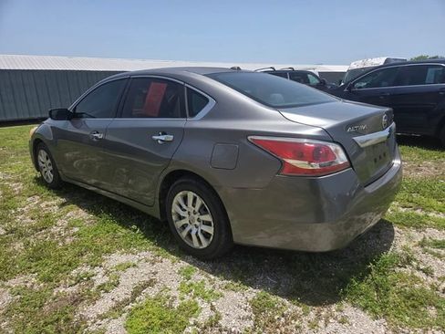 Used 2015 Nissan Altima 2.5 S w/ Power Driver Seat Package FWD image 4