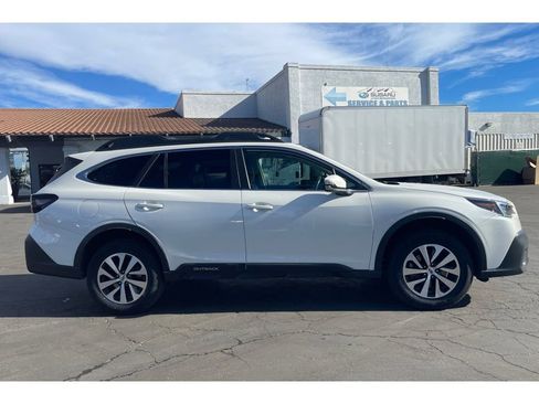 Certified 2022 Subaru Outback Premium image 7