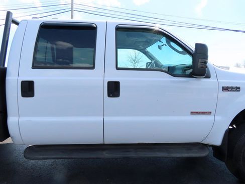 Used 2003 Ford F350 Lariat image 22