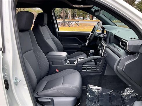 Used 2024 Toyota Tacoma SR w/ SR Upgrade Package image 9