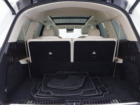 Used 2024 Mercedes-Benz GLS 450 4MATIC image 19